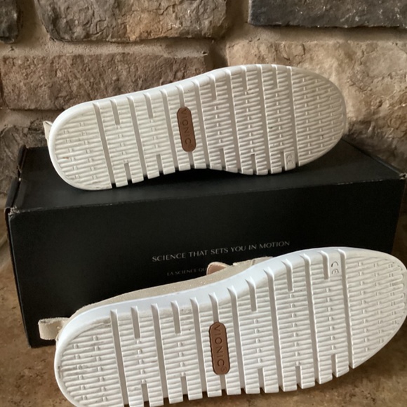 Vionic Uptown Penny Loafer Gold Shimmer Metallic Suede Women's Shoes 9 - Picture 6 of 6